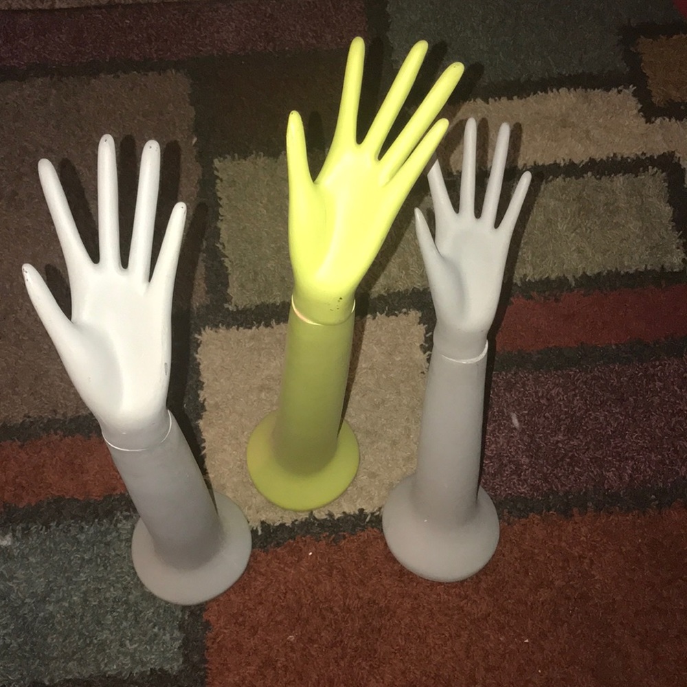 Retail stands